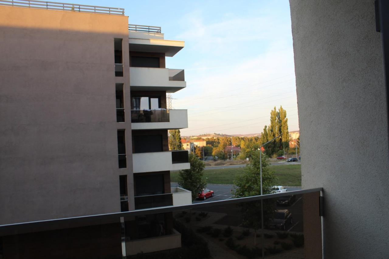 Apartman Sarah Apartment ออราแด ภายนอก รูปภาพ