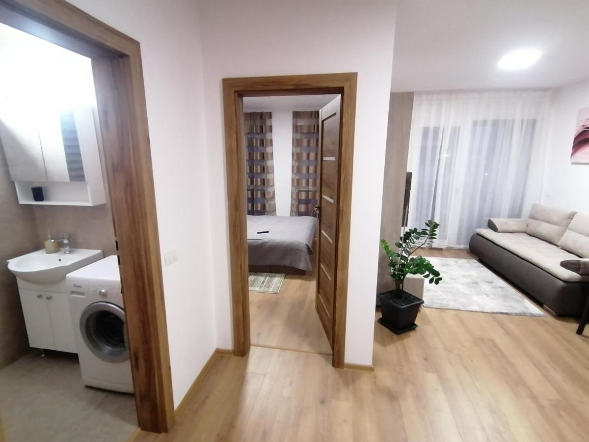 Apartman Sarah Apartment ออราแด ภายนอก รูปภาพ